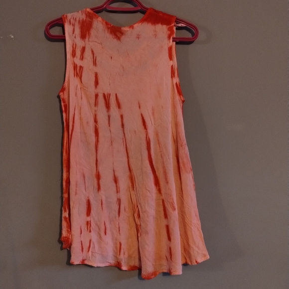 Dimri Made in India Tye-Dye Floral Embroidered Top - Picture 4 of 4